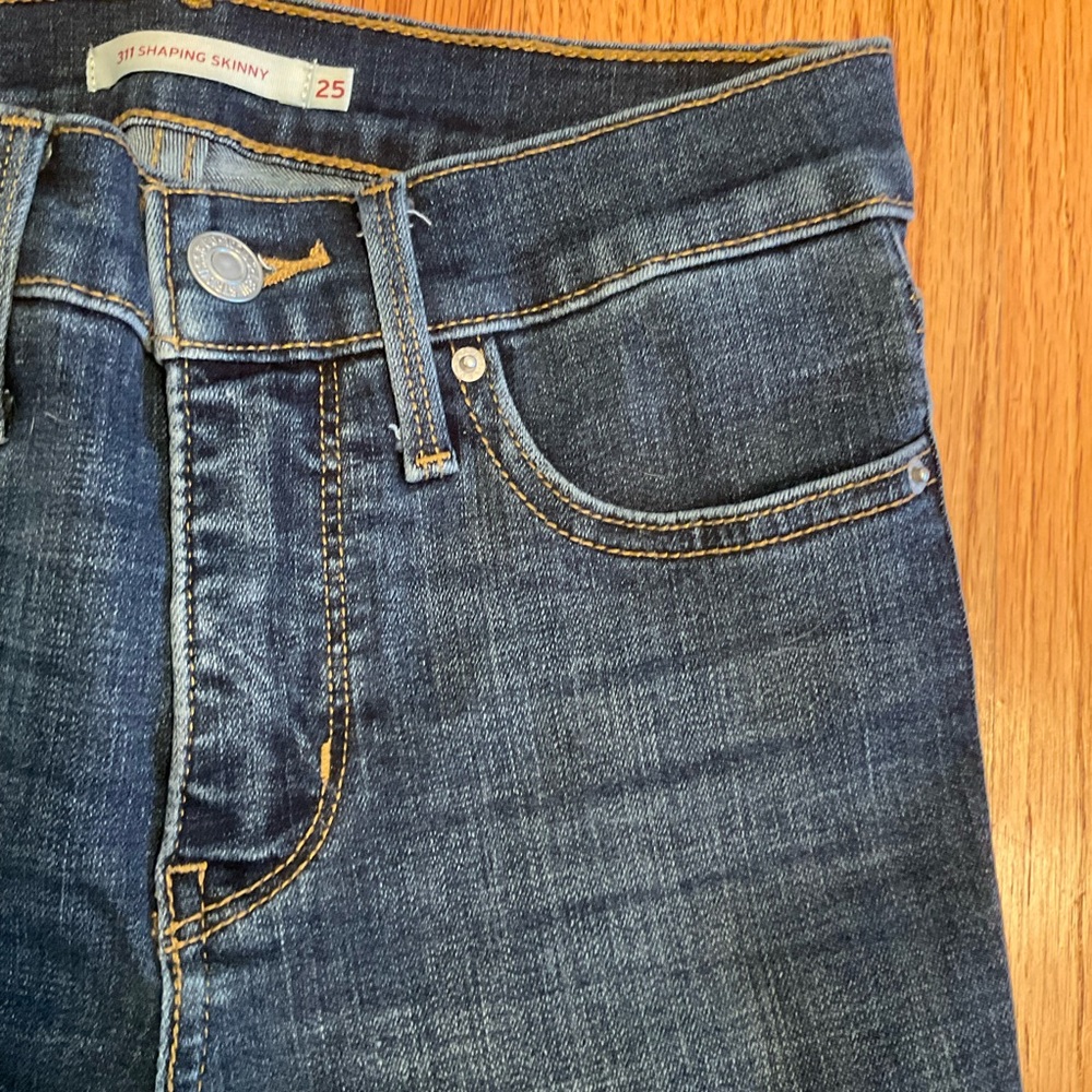 Levi’s 311 Shaping Skinny Jeans, Color: Lapis Gallop - Medium Wash, Sz 25 - Picture 4 of 13